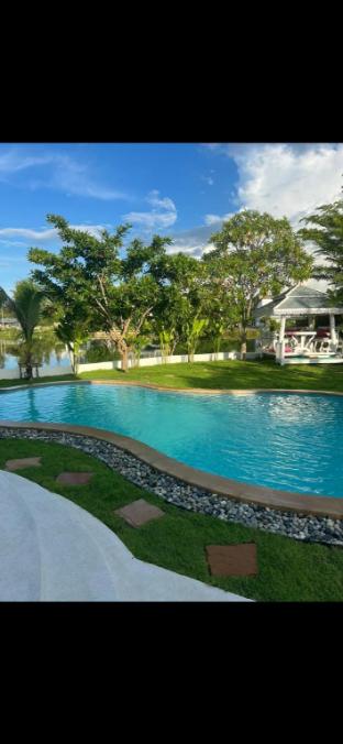 Coconut Paradise Private Pool Lake view Villa 2