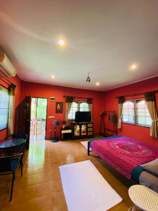 Cosy mandala beachfront bungalow