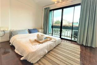 Cozy and stylish 4BR townhouse near BTS &amp;Icon Siam