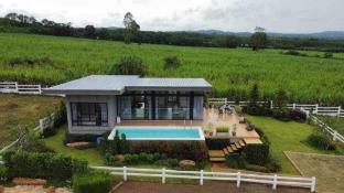 Cozy Hills Pool Villa KhaoYai
