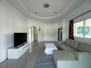 Cozy home 3-bed, 2-bath for 5