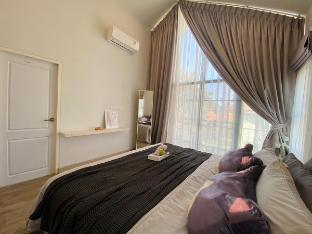 Cozy Home Itim Hut Room 1