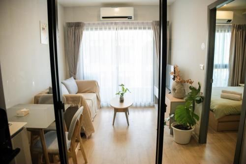 Cozy Poolside 1BR in Jed Yod near Maya Nimman