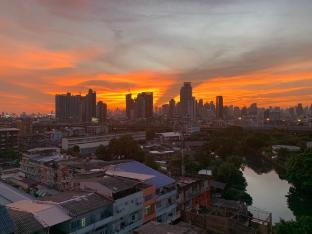 Cozy stay Onnut Bangkok Homes