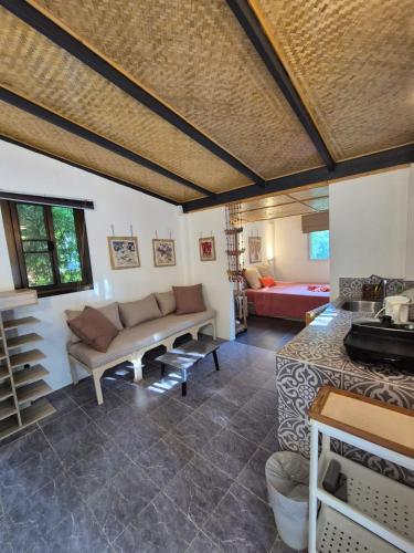 Cozy Studio in Natural Setting