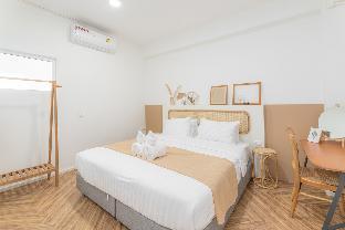 Craft studio apt.​ in heart of Nimman, 3BR