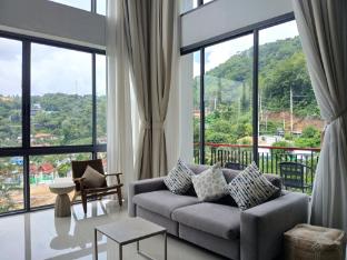 Deluxe apartment at Icon Park with panoramic views