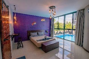 Deluxe pool access