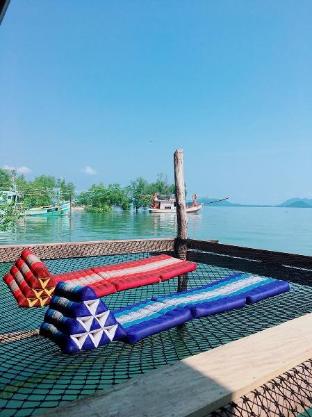 Deluxe Room Sea View & Balcony