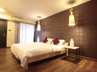 Diary Suite Deluxe Wallpaper - Double Bed