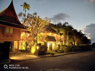 Discover Villa