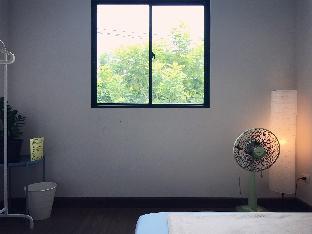 DMK Layover 2 - 20 mins walk to Don Mueang Airport