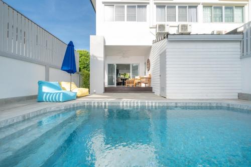 Duplex Style 3-BR Corner Private Pool Villa