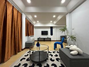Ekkamai Station/Private 6 bedroom/50m Bigc