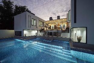 Epic Luxury Private Pool Villa 8BR - VVP35.1