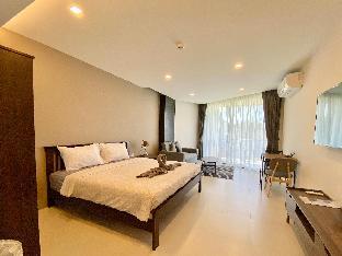 Escape Condominiums Beachfront Suite Studio - E247