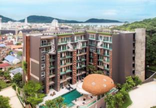 ET 708 Top floor apartment at Emerald Terrace