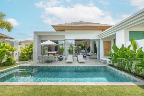 Exquisite Oasis Pool Villa Phuket