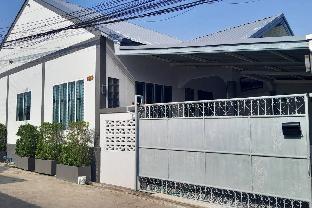 Family home close to city center