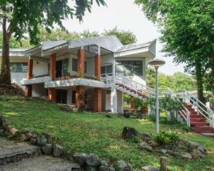 Family House With Private Beach Quite & Peaceful