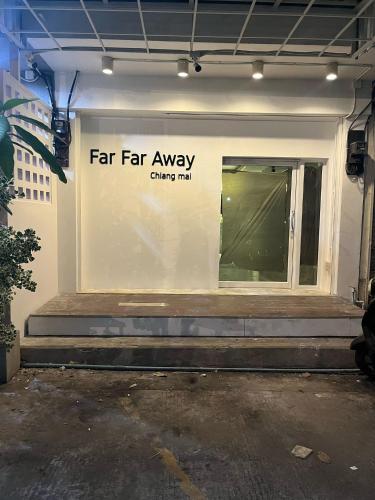 Far Far Away Hostel Chiang mai