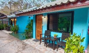Farm Madame Fleur garden bungalow (queen bed)