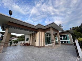 farmsook house sakonnakorn