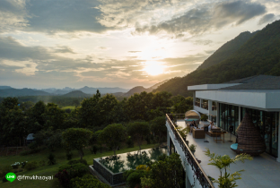 Floating Mountain Villa (4 Bedrooms)