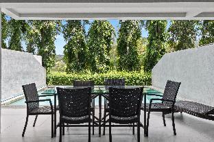 Four bed villa for 10, private pool, 7kms Patong