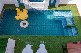 Four bedrooms Pool Villa 2 KM walking street