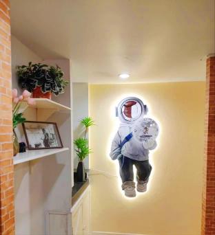 Friend House 2-Person Bunk Beds, Saladaeng BTS Station