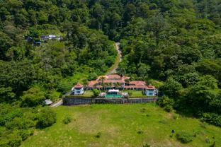 Full Seaview Boutique 8BR Villa Sawan in Patong
