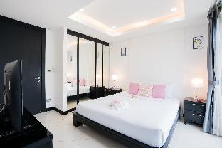 Funday Pool Villa