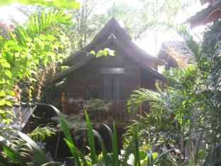 Garden Teak House Chiang Mai