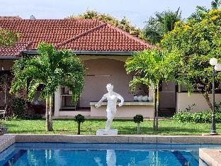 Gartenhäuser in gepflegter Poolvilla Anlage