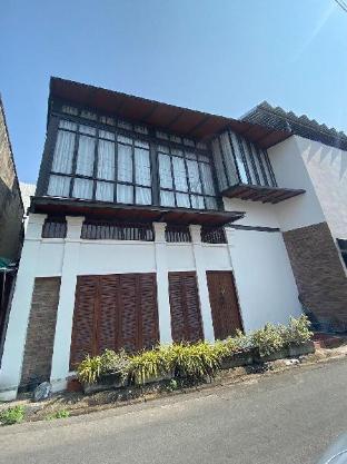 Gateway House
