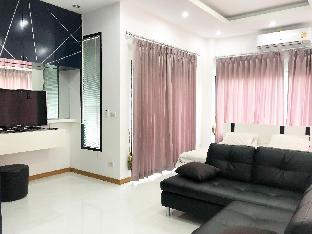 Golden Boulevard Home 1