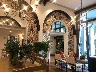 GoLocal extra deal LaCasita romantic beach getaway