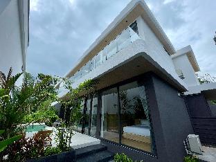 Grand Villa Aileen