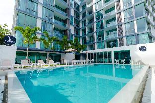 Great location walk to BangTao beach &amp; Boat Avenue