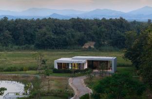 Hakuna Matata Phrae (Lake Villa)