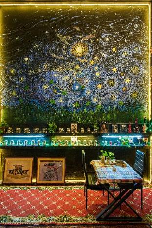 Happiness Community Wake &amp; Bake Hostel