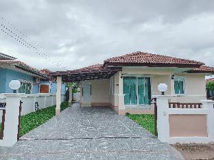 Happy Space Villa Entire House with 2 Bedrooms, 2 Bathrooms, Free Wi-Fi, Parking