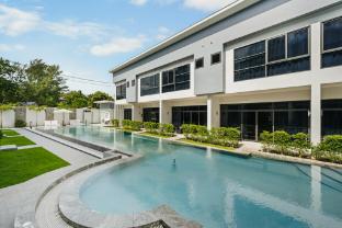 High Class Townhouse