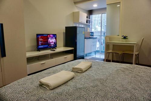 Hip &amp; Funky Sathon15 apartment close to BTS St Louis