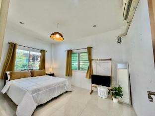 Holiday Home with Local Host
