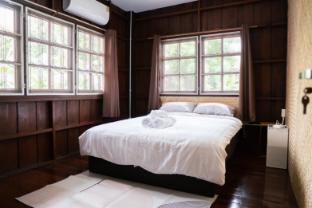 Home in Tambon Hai Ya, 4 mins walk to Old City