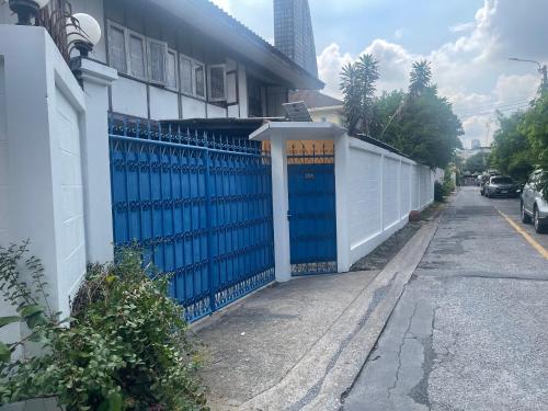 Home rama4 Near bts thong lor