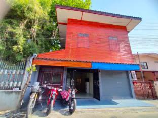 Home stay at tapae Chiang Mai