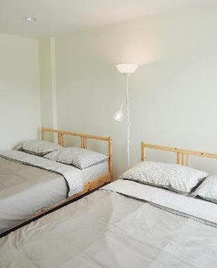 Hostbox Bangkok - Quadruple Room